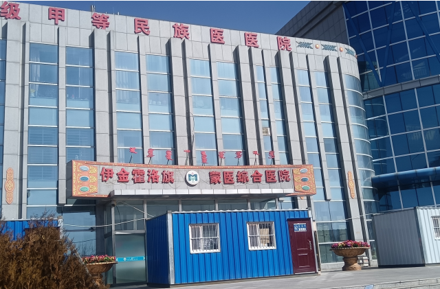 醫(yī)院安裝風淋門現(xiàn)場